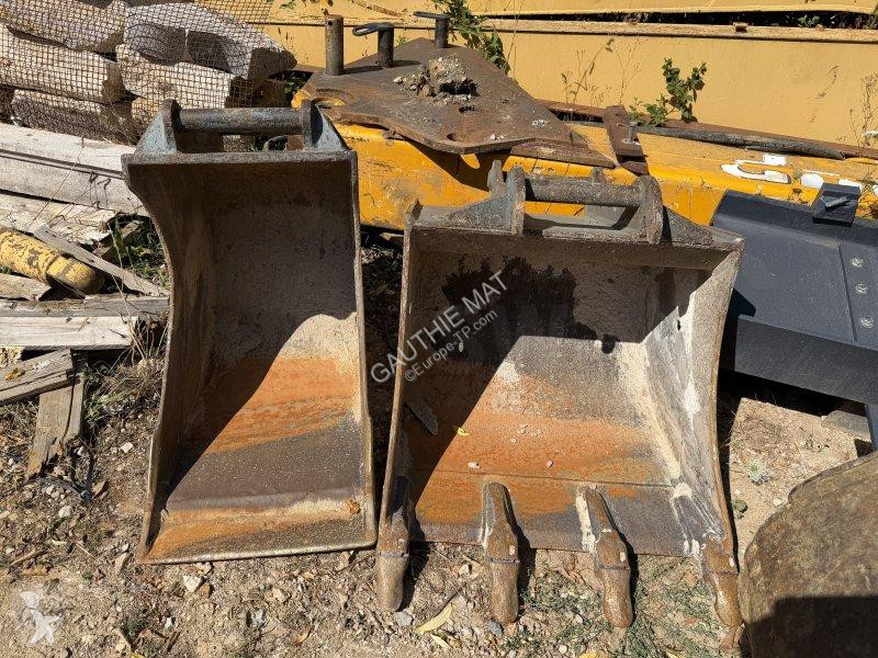 Lopatový nakládač New Holland 26