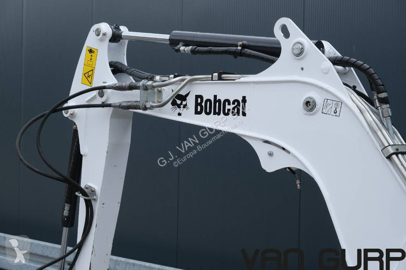 Lopatový nakládač Bobcat E 26 | 2024 | 728h |...