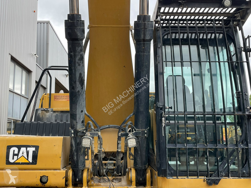 Excavator Caterpillar 07A