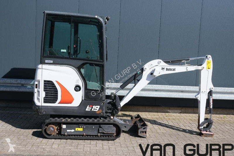 Lopatový nakládač Bobcat E 19 | 2023 | 500std