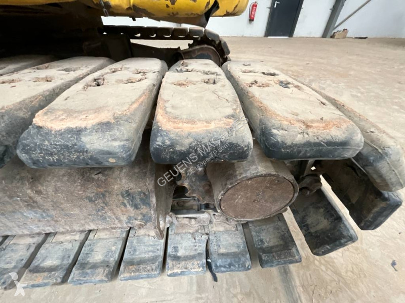 Excavadora Komatsu MR5