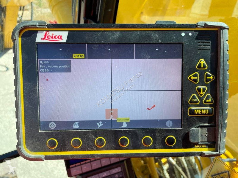 Excavadora Komatsu 11E0 + système de guidage 3D...