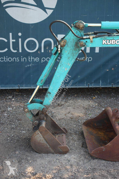 Багер Kubota