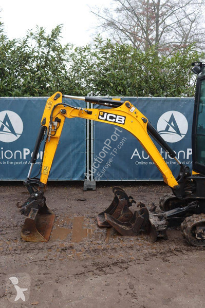 Excavadora JCB 16C-1 T3