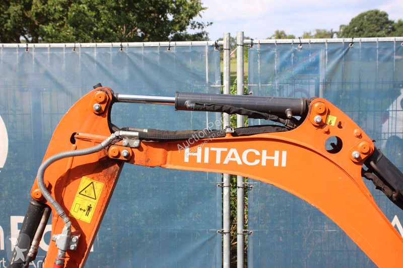 Pelle Hitachi Zaxis ZX19-5CR