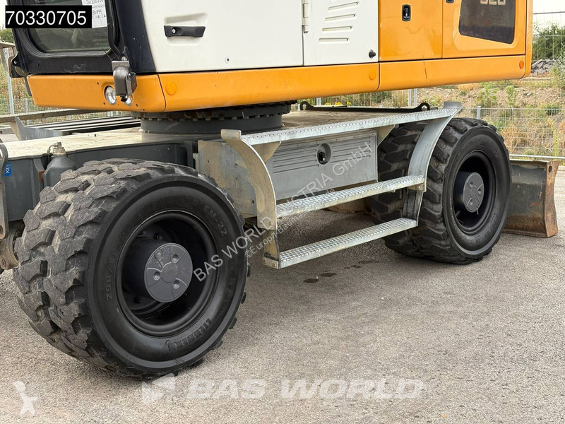Багер Liebherr A920