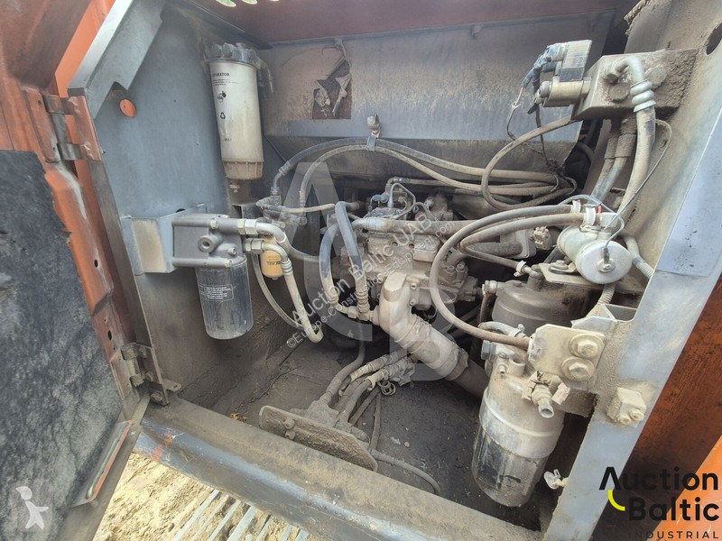 Багер Hitachi 250LC