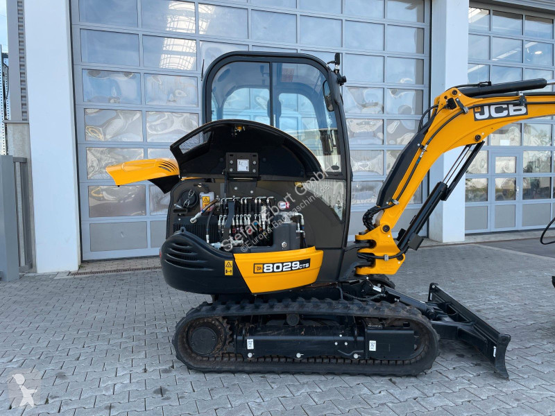 Excavadora JCB 9 CT / 151h / 2023 / Inkl....