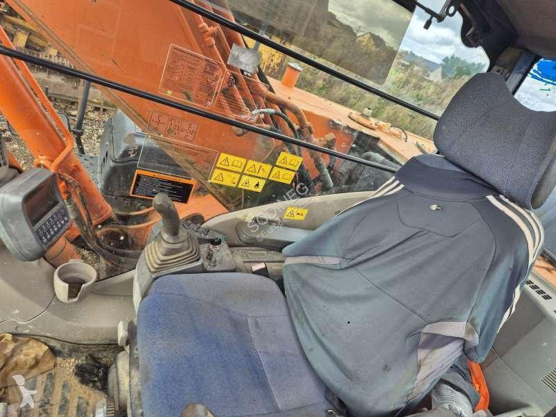 Екскаватор Hitachi LCN3