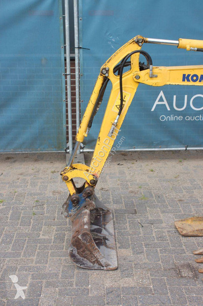 Екскаватор Komatsu PC16R-3HS