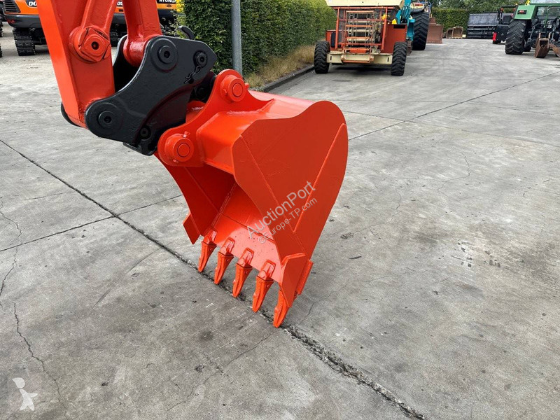 Excavadora Kubota KX155-3SZ
