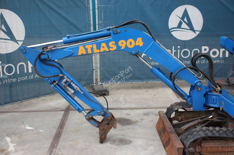 Atlas 904 excavator