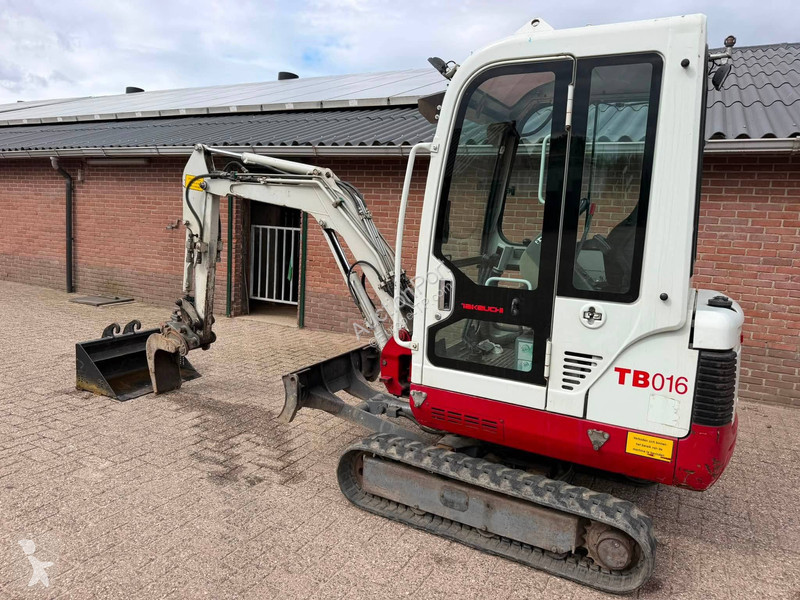 Takeuchi  excavator