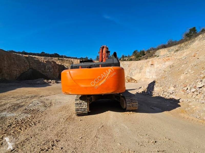 Екскаватор Hitachi