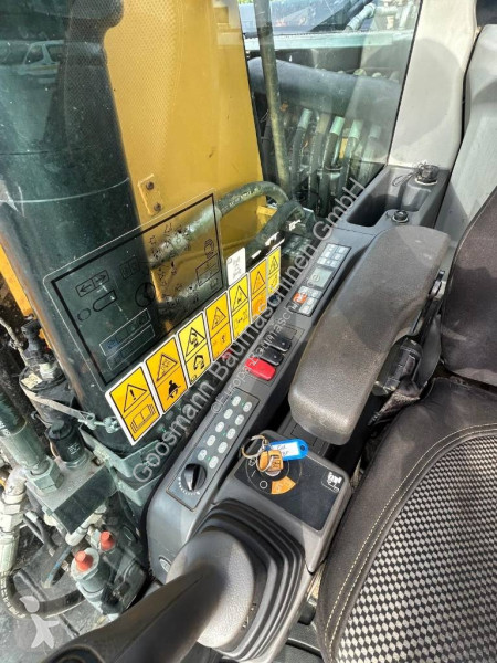 Екскаватор Caterpillar F