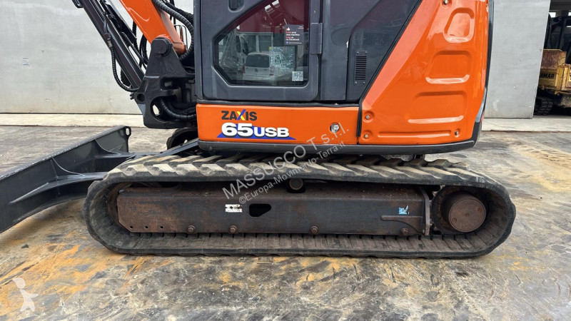Екскаватор Hitachi ZX65USB-5 CLR
