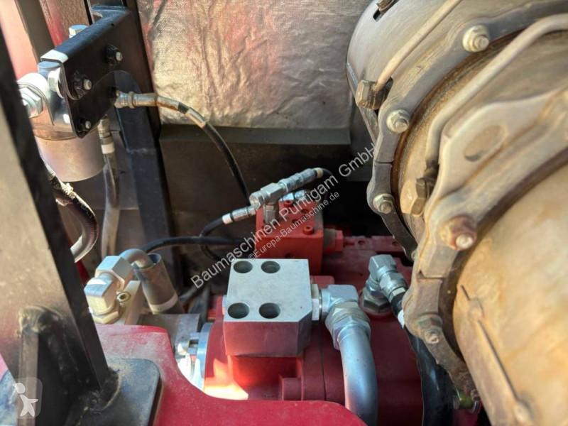 Екскаватор Takeuchi 2902