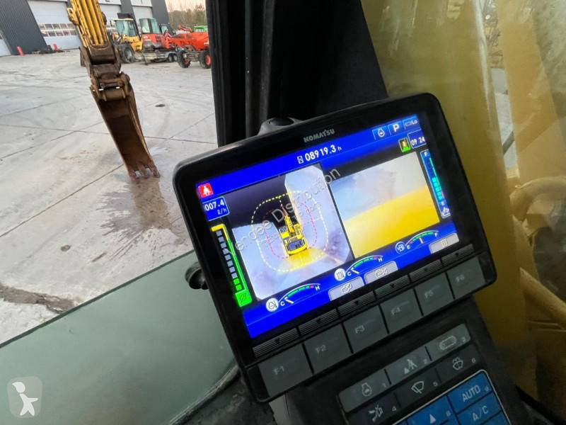 Экскаватор Komatsu PC210