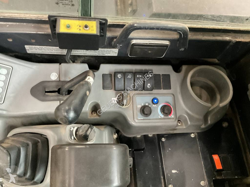 Escavadora Yanmar Vio 57-U A