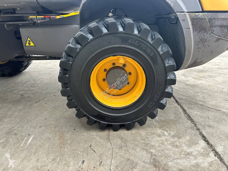 Экскаватор Mecalac