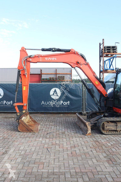 Excavadora Kubota KX080-4a2