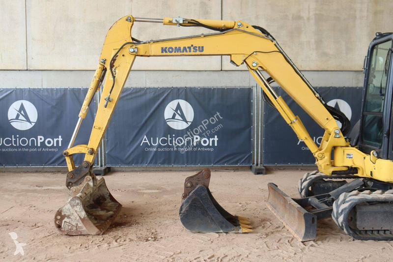 Excavadora Komatsu PC55MR