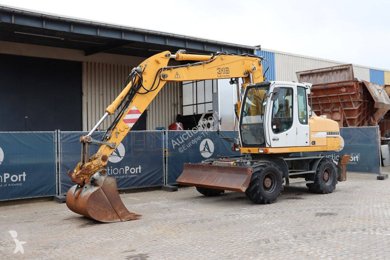 جرافة Liebherr