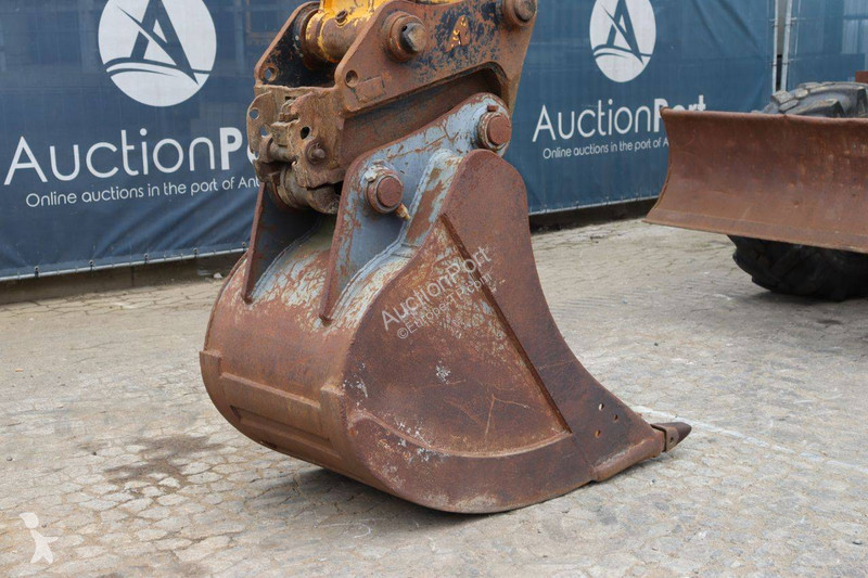 جرافة JCB