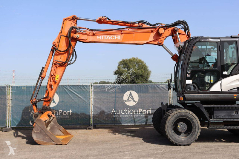 جرافة Hitachi ZX140W-6
