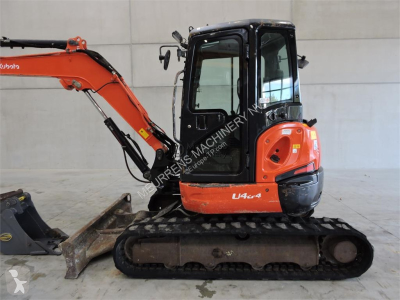 جرافة Kubota U48-4