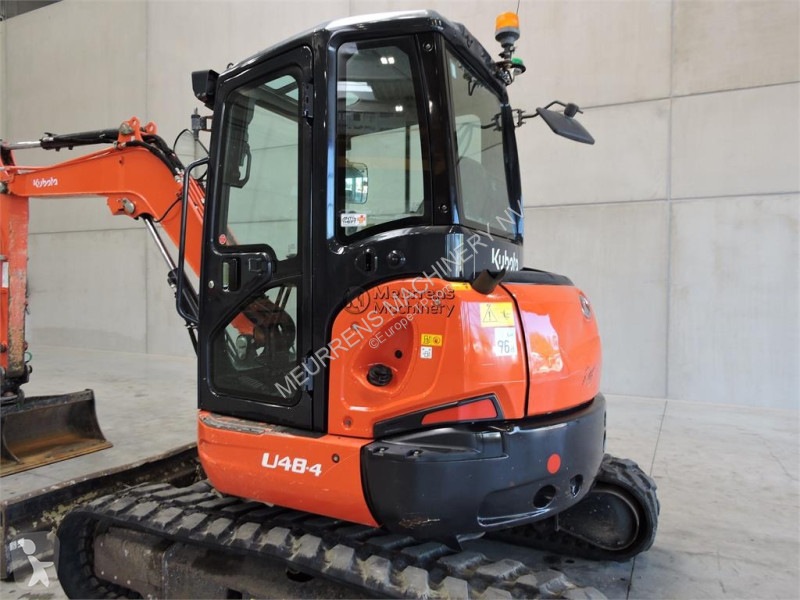 جرافة Kubota U48-4