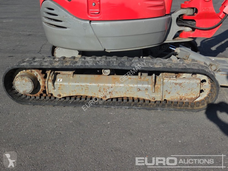 جرافة JCB