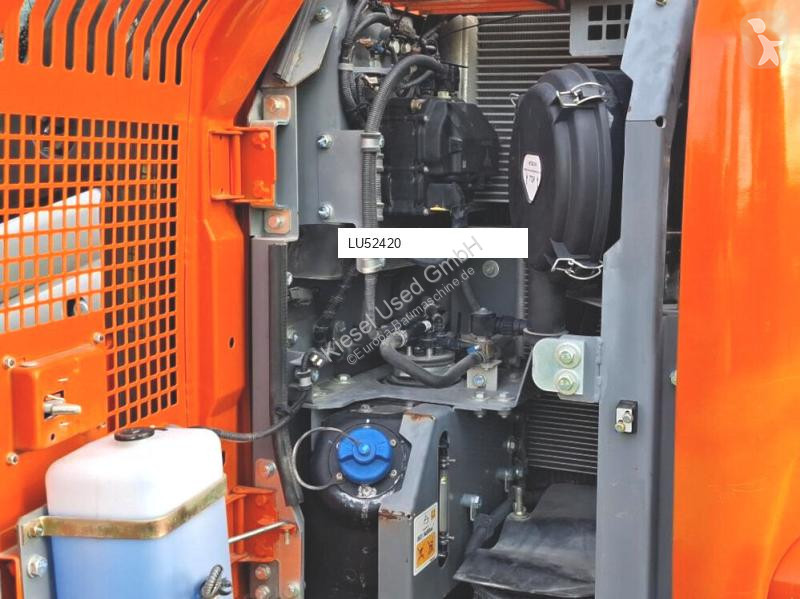 جرافة Hitachi ZX135W-7