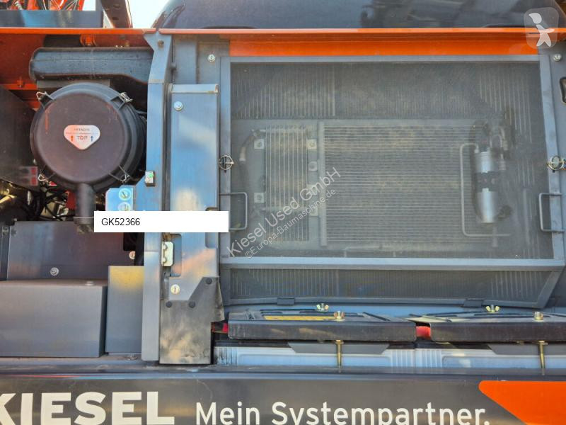 جرافة Hitachi ZX220W-7