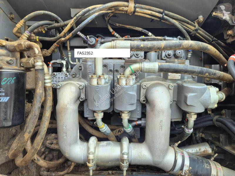 جرافة Hitachi 6