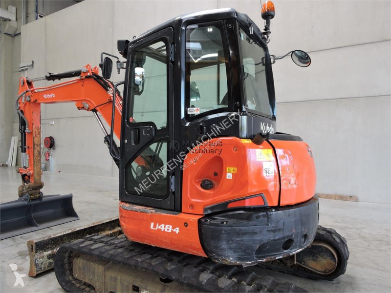 جرافة Kubota U48-4