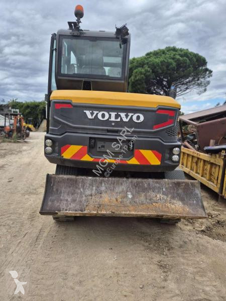 جرافة Volvo  EW 60