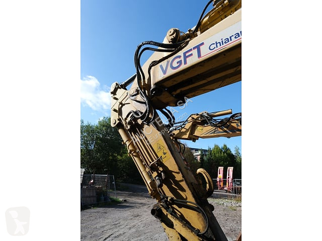 جرافة New Holland E135SR