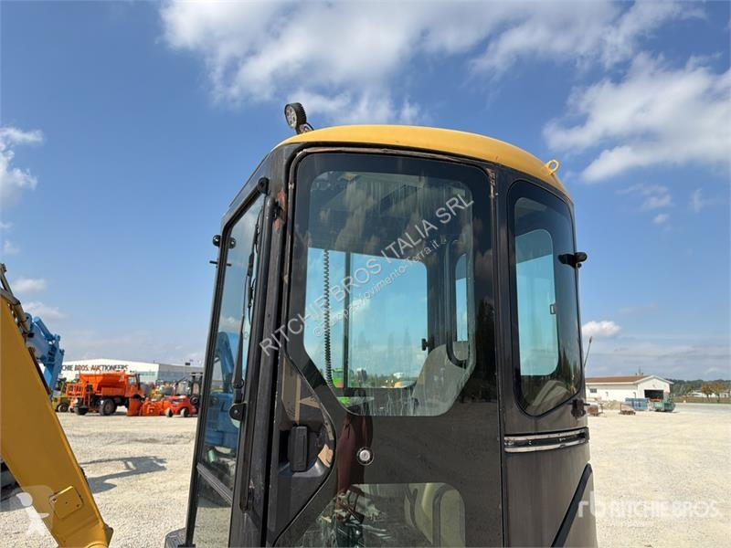 Skovel Caterpillar CR Mini Excavator (Inoperable)