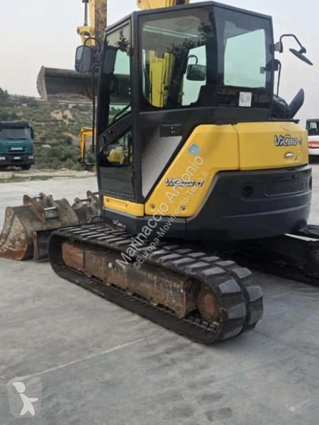 Pelle Yanmar vio80