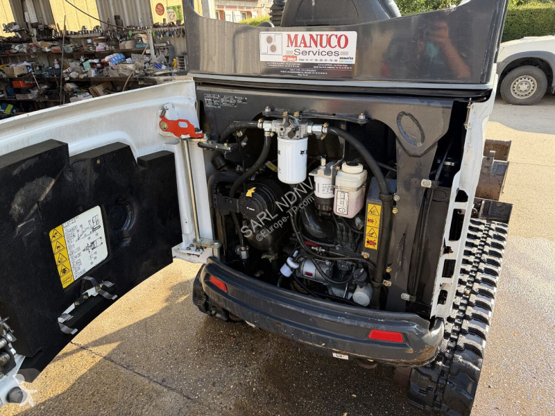 Skovel Bobcat E17