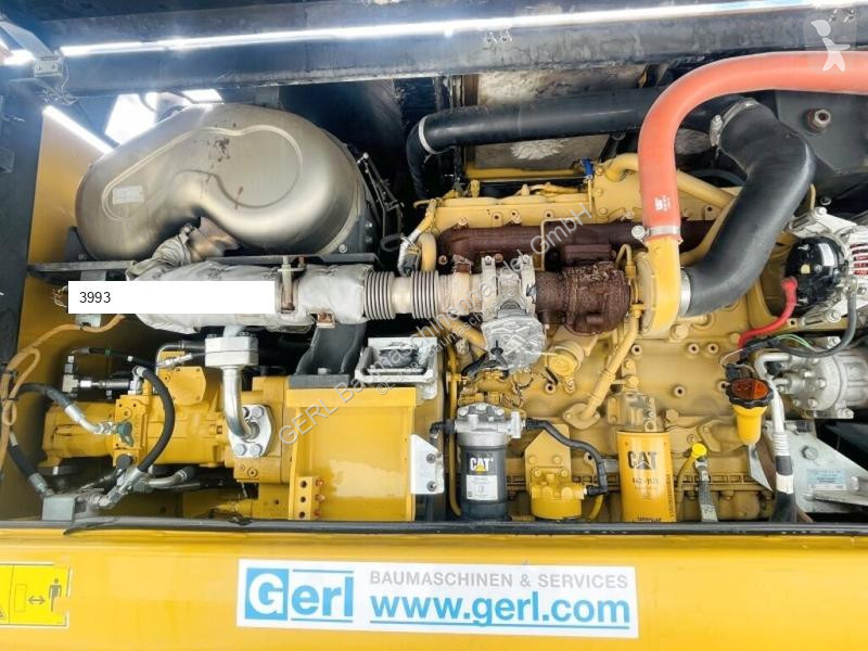 Skovel Caterpillar MH3022