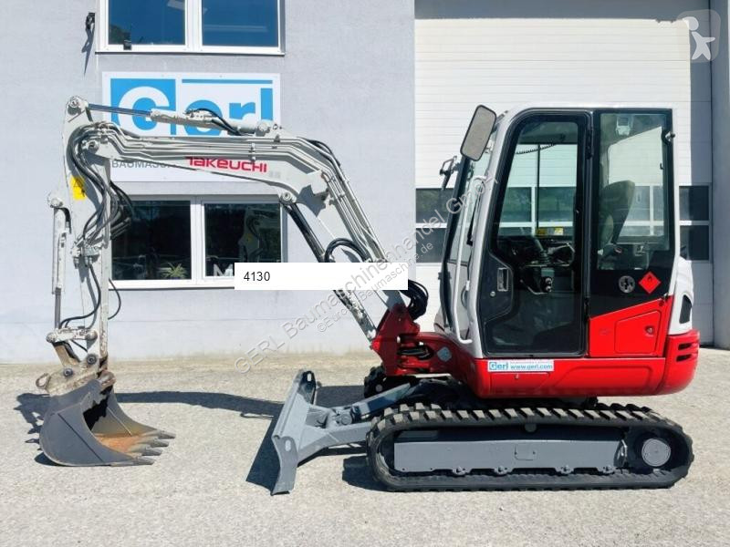 Skovel Takeuchi TB240