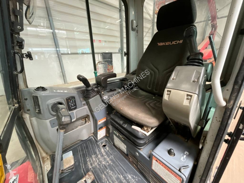 Skovel Takeuchi