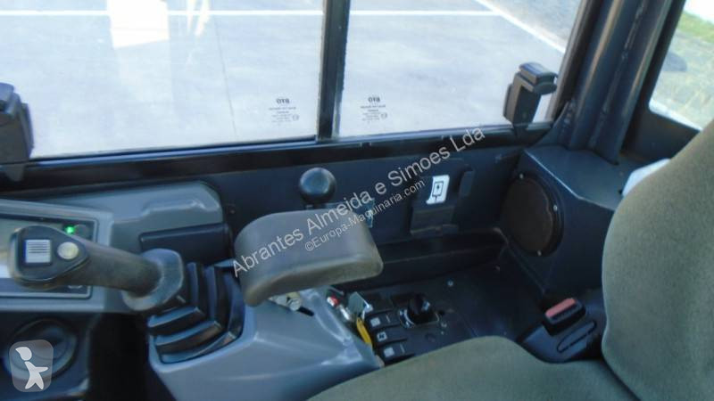 Skovel Yanmar VIO27