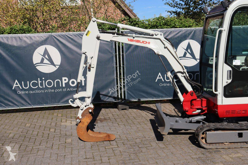 Skovel Takeuchi