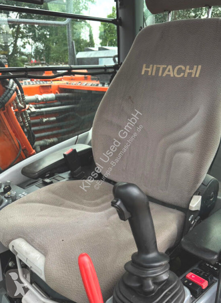 Skovel Hitachi 6