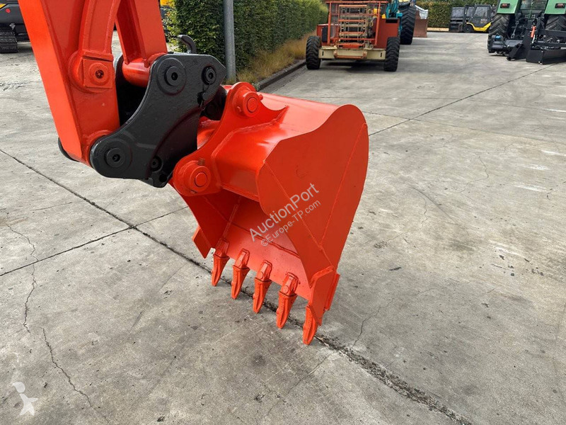 Skovel Kubota
