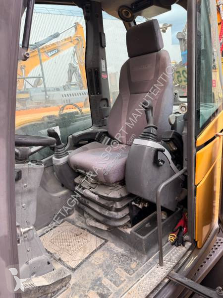 Excavadora Mecalac