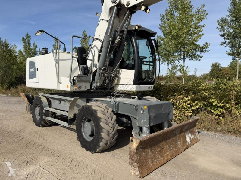 Pelle Liebherr A920